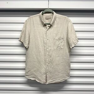 Everlane Beige Linen Short Sleeve Button Down Shirt